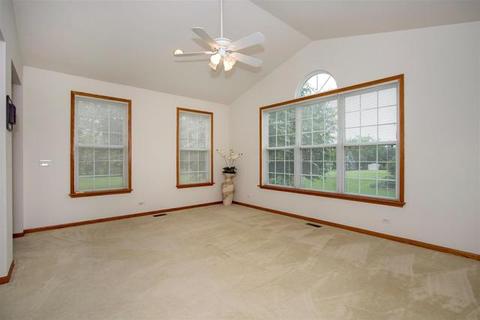 1529 Old Forge Rd, Bartlett, IL 60103 photo 17