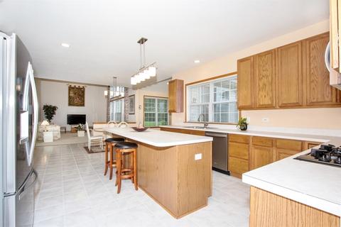 1529 Old Forge Rd, Bartlett, IL 60103 photo 25