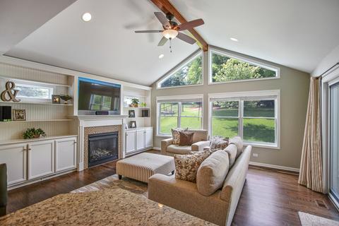2880 Weld Rd, Elgin, IL 60124 photo 4
