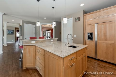 63 Landon Cir, Wheaton, IL 60189 photo 9