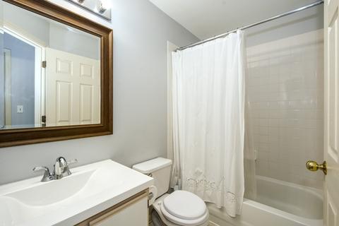 5453 Mayflower Ct, Rolling Meadows, IL 60008 photo 11