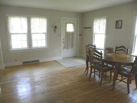 1259 Carr St, Elgin, IL 60123 photo 5