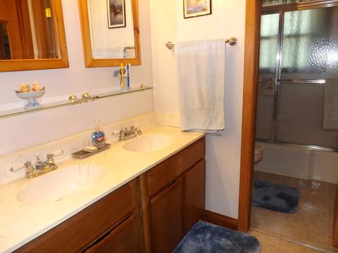 1129 Valley Stream Dr, Wheeling, IL 60090 photo 8
