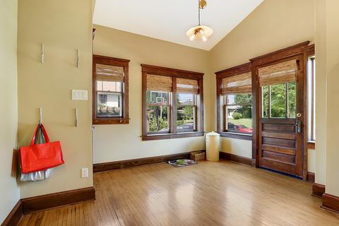 322 E 14th St, Lockport, IL 60441 photo 7
