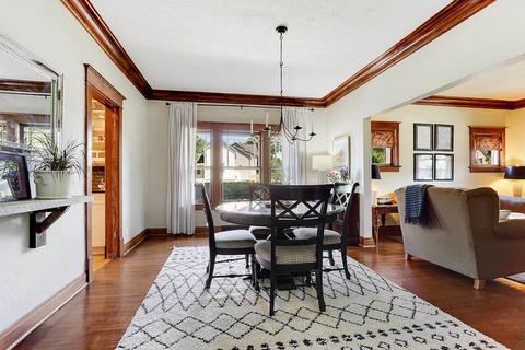 322 E 14th St, Lockport, IL 60441 photo 9
