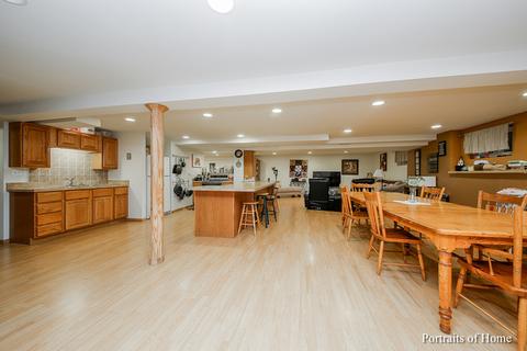 855 Brewster Ln, Bartlett, IL 60103 photo 20