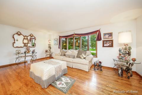 855 Brewster Ln, Bartlett, IL 60103 photo 4