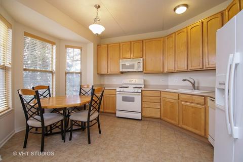 660 Prestwick Ln #207, Wheeling, IL 60090 photo 2