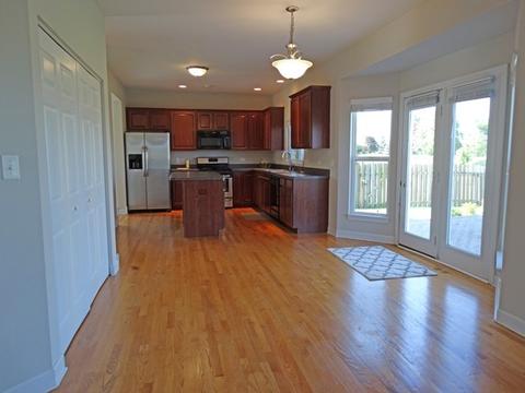 174 Fieldcrest Dr, Bartlett, IL 60103 photo 8