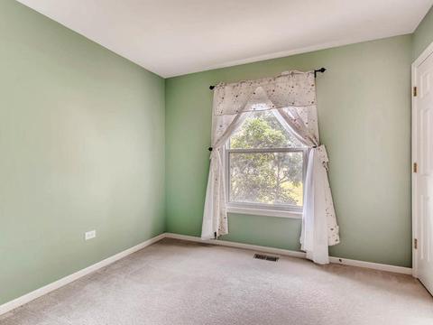 590 Donna Ave, Aurora, IL 60505 photo 20