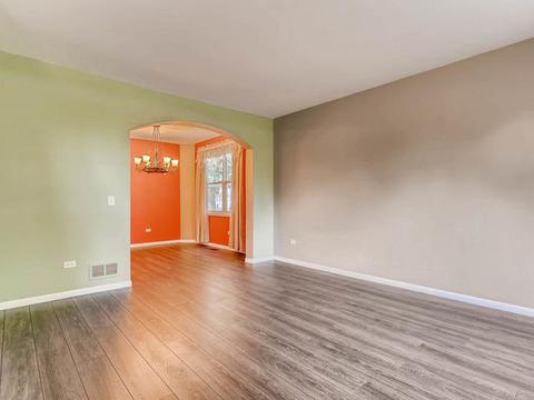 590 Donna Ave, Aurora, IL 60505 photo 7