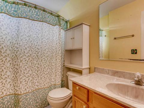 590 Donna Ave, Aurora, IL 60505 photo 22