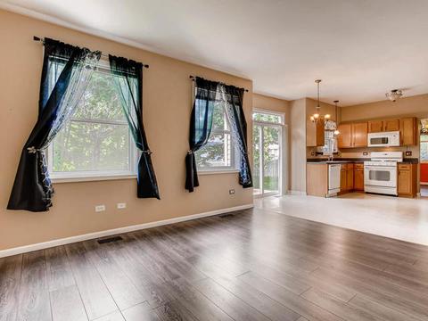 590 Donna Ave, Aurora, IL 60505 photo 11