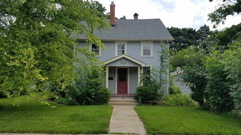 730 Normal Rd, Dekalb, IL 60115 photo 1