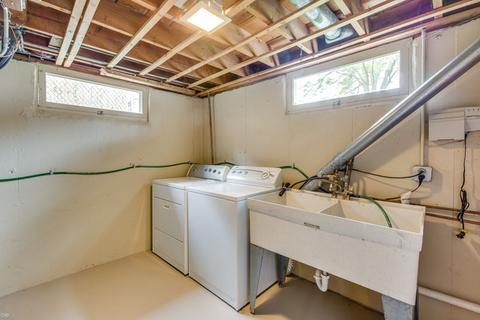 548 Radcliffe Ave, Des Plaines, IL 60016 photo 21