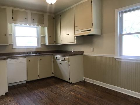 924 S Myrtle Ave, Kankakee, IL 60901 photo 13