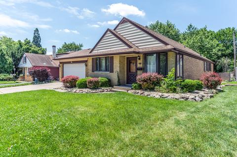 10 N Maple Ct, Addison, IL 60101 photo 2