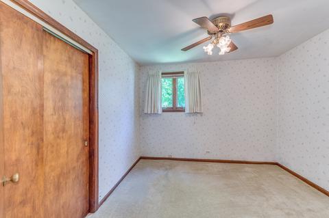 10 N Maple Ct, Addison, IL 60101 photo 15