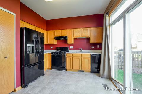 410 Gregory Ln, Plano, IL 60545 photo 4