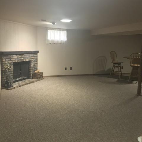 1230 Crestview Dr, Elgin, IL 60123 photo 22