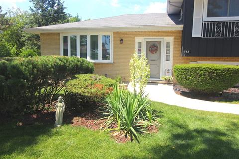 545 W Eggerding Dr, Addison, IL 60101 photo 2