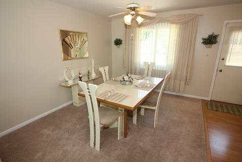 545 W Eggerding Dr, Addison, IL 60101 photo 7