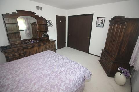 545 W Eggerding Dr, Addison, IL 60101 photo 13