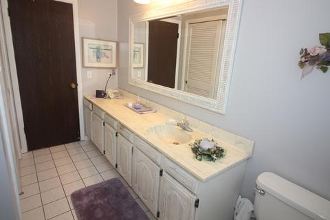 545 W Eggerding Dr, Addison, IL 60101 photo 16