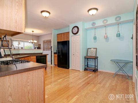 21554 Eich Dr, Crest Hill, IL 60403 photo 17