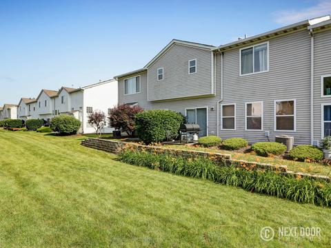 21554 Eich Dr, Crest Hill, IL 60403 photo 3