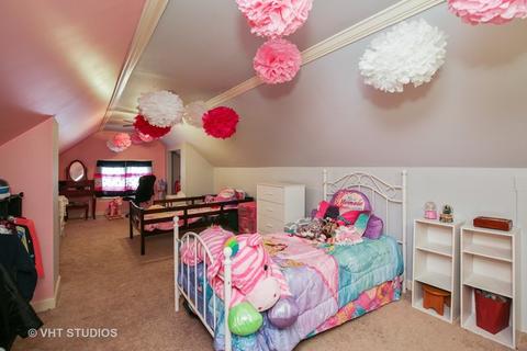 1073 Van St, Elgin, IL 60123 photo 9