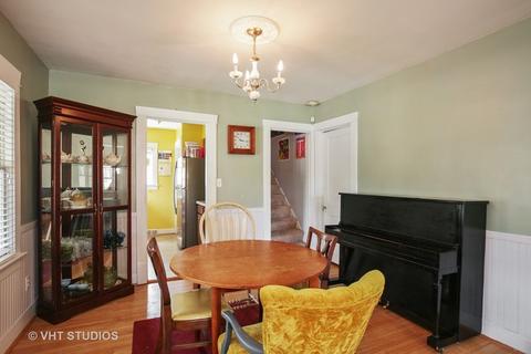 1073 Van St, Elgin, IL 60123 photo 6