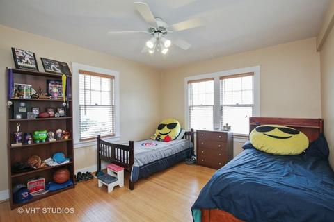 1073 Van St, Elgin, IL 60123 photo 8