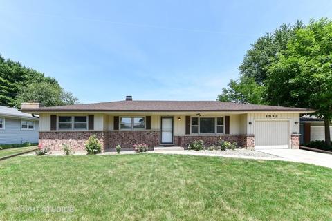 1932 Lin Lor Ln, Elgin, IL 60123 photo 1