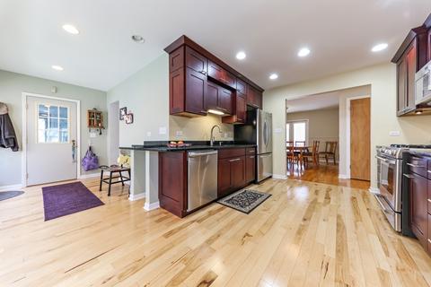 218 E Oneida Ave, Elmhurst, IL 60126 photo 12