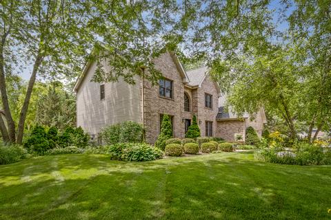 2331 Buckthorn Dr, Algonquin, IL 60102 photo 2