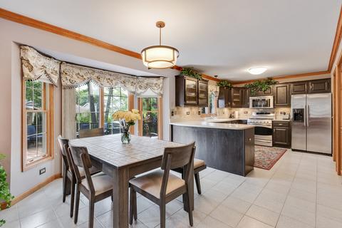 2331 Buckthorn Dr, Algonquin, IL 60102 photo 3