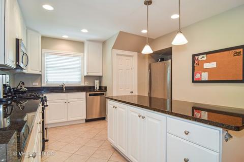 712 E Indiana St, Wheaton, IL 60187 photo 5
