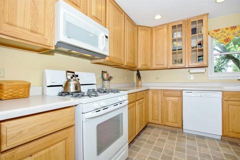 633 Juniper Ln, Bartlett, IL 60103 photo 7