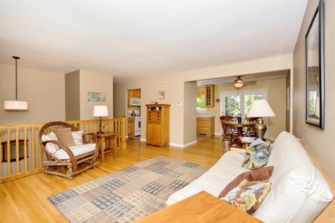 633 Juniper Ln, Bartlett, IL 60103 photo 4