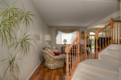1225 Tamarack Dr, Bartlett, IL 60103 photo 3