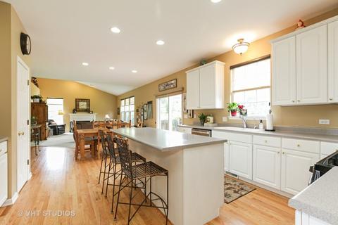 1166 Angle Tarn, West Dundee, IL 60118 photo 6
