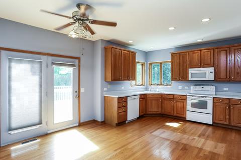 1405 Stonegate Rd, Algonquin, IL 60102 photo 13