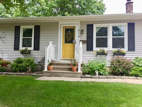 519 Devonshire St, Dixon, IL 61021 photo 2