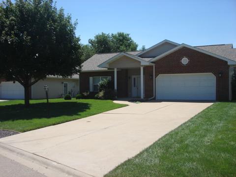 1018 31st St, Peru, IL 61354 photo 1