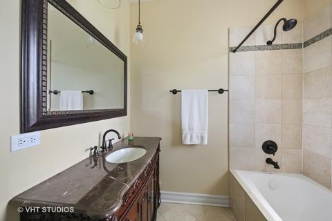 640 E 50th St #3W, Chicago, IL 60615 photo 9