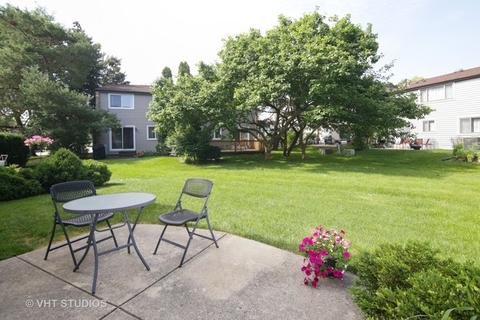 648 Ash Ln, Wheeling, IL 60090 photo 10
