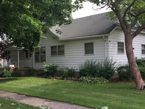 226 W Delaware St, Dwight, IL 60420 photo 2