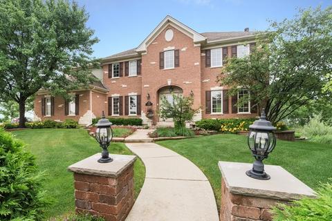 250 Pleasant Dr, Bartlett, IL 60103 photo 2
