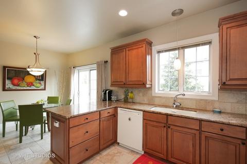 140 Kimball St, Elgin, IL 60120 photo 5